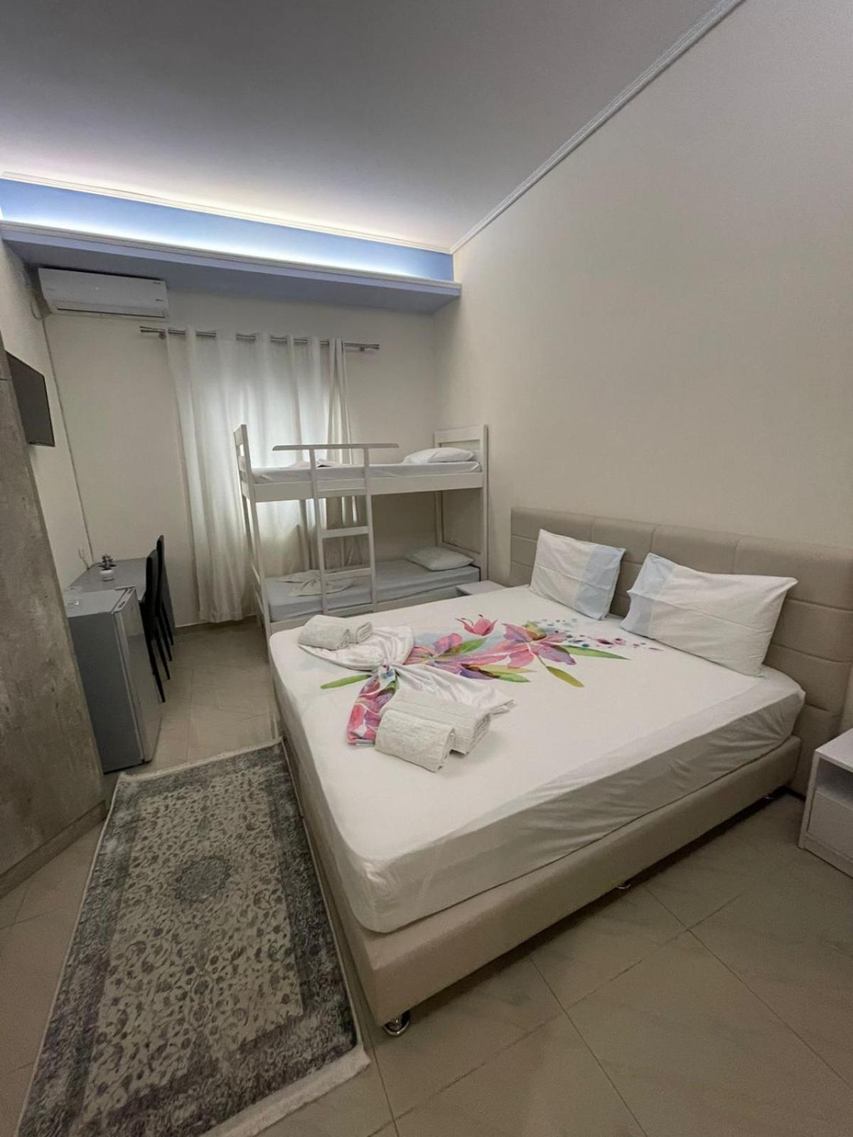 Fa_Holidays Vlorë Екстериор снимка